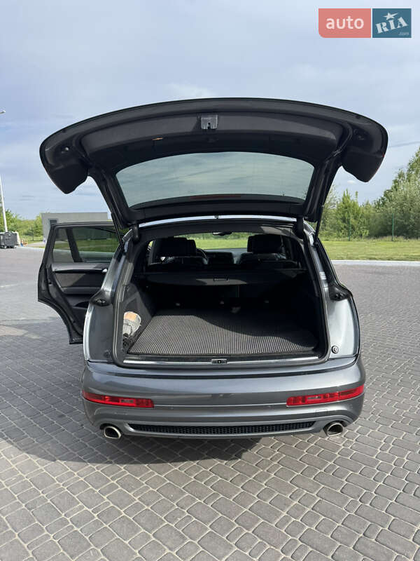 Внедорожник / Кроссовер Audi Q7 2013 в Житомире