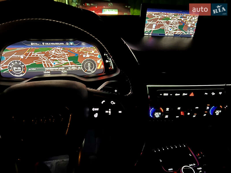 Внедорожник / Кроссовер Audi Q7 2016 в Полтаве