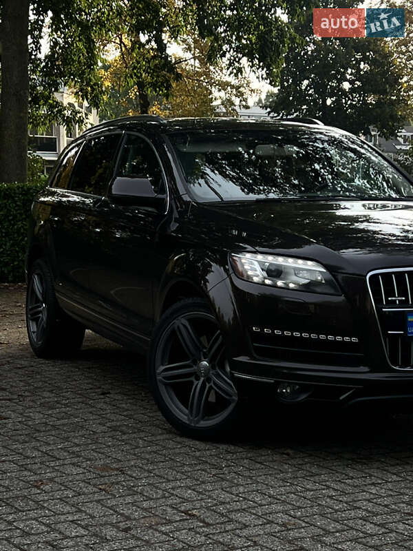 Внедорожник / Кроссовер Audi Q7 2009 в Черновцах