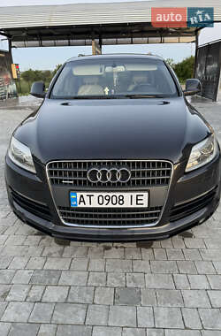 Позашляховик / Кросовер Audi Q7 2006 в Івано-Франківську