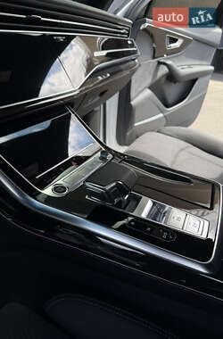 Внедорожник / Кроссовер Audi Q7 2025 в 