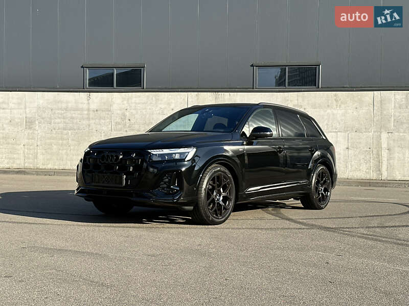 Внедорожник / Кроссовер Audi Q7 2025 в Киеве
