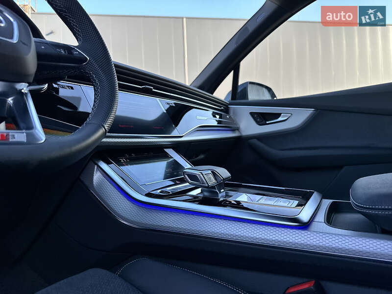 Внедорожник / Кроссовер Audi Q7 2025 в Киеве