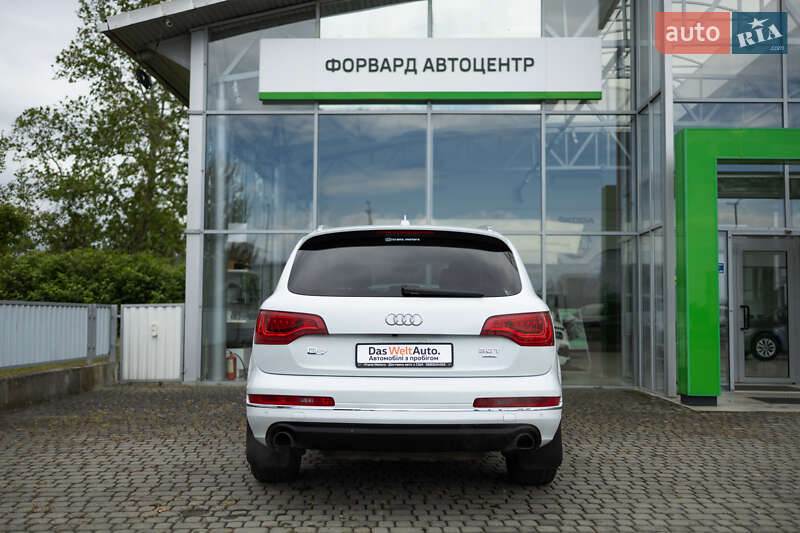 Позашляховик / Кросовер Audi Q7 2015 в Мукачевому