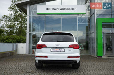 Внедорожник / Кроссовер Audi Q7 2015 в 