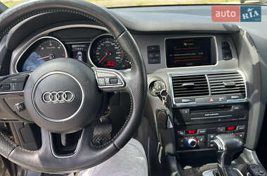 Внедорожник / Кроссовер Audi Q7 2011 в 