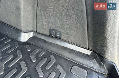 Внедорожник / Кроссовер Audi Q7 2011 в 