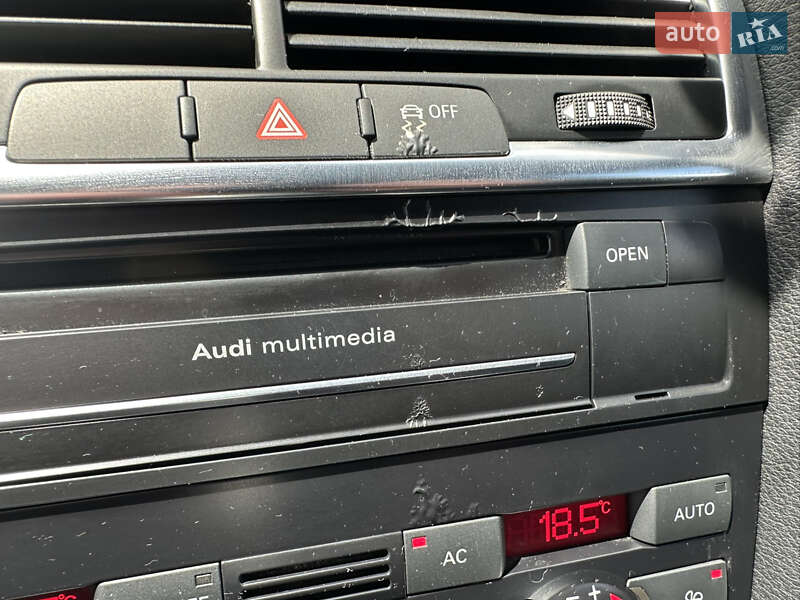 Позашляховик / Кросовер Audi Q7 2011 в Косові