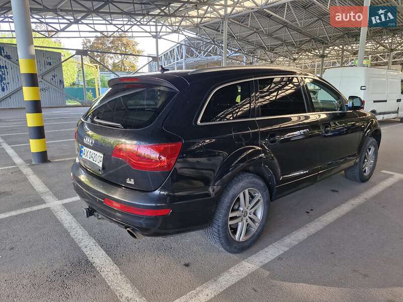 Позашляховик / Кросовер Audi Q7 2007 в Харкові