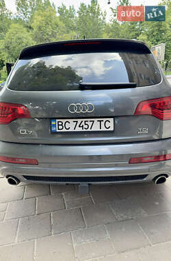 Внедорожник / Кроссовер Audi Q7 2014 в 