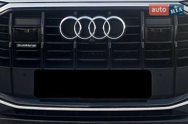Позашляховик / Кросовер Audi Q7 2020 в 