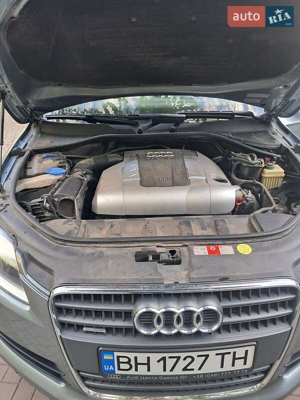 Внедорожник / Кроссовер Audi Q7 2006 в Измаиле