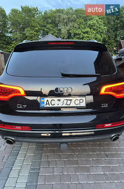 Внедорожник / Кроссовер Audi Q7 2013 в 