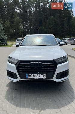 Внедорожник / Кроссовер Audi Q7 2017 в 