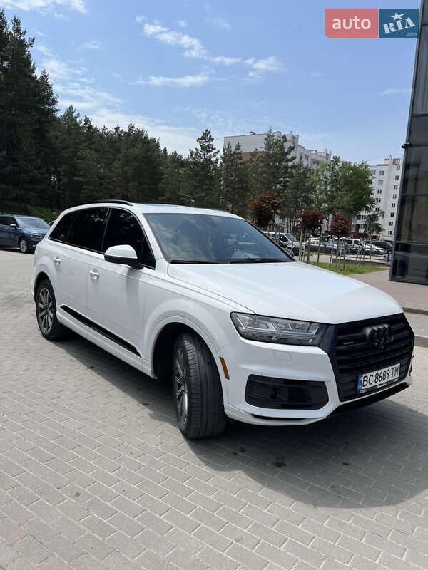 Внедорожник / Кроссовер Audi Q7 2017 в Львове