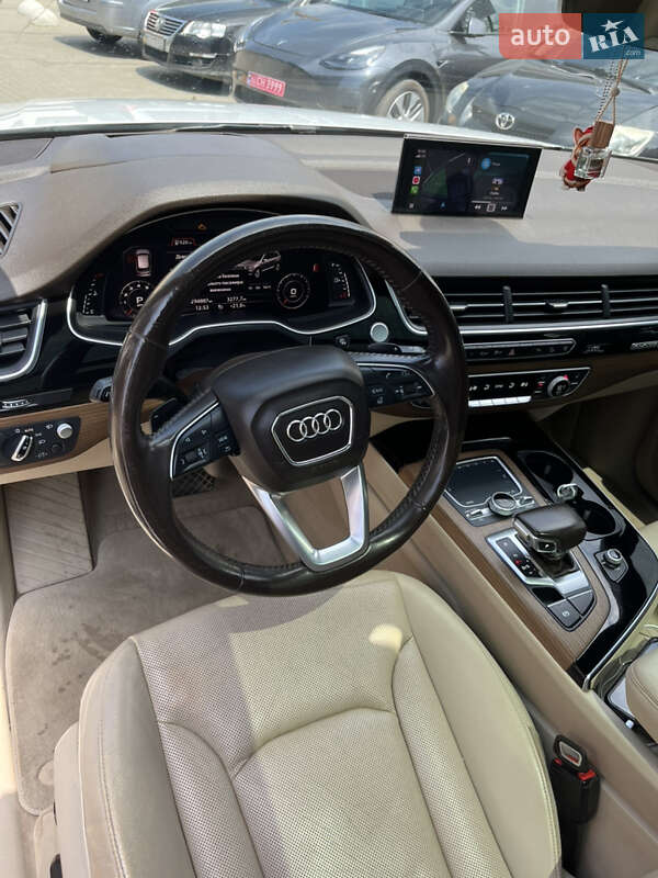 Внедорожник / Кроссовер Audi Q7 2017 в Львове