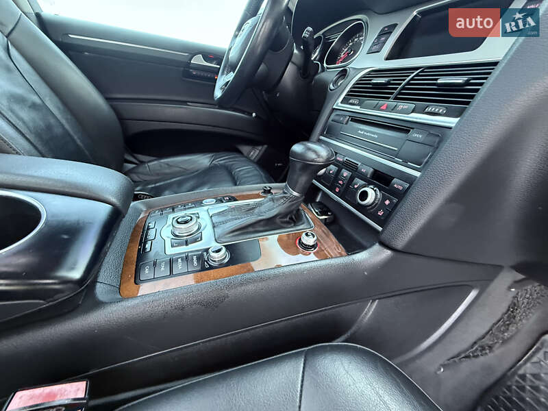 Внедорожник / Кроссовер Audi Q7 2014 в Одессе