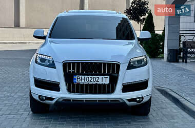 Позашляховик / Кросовер Audi Q7 2014 в 