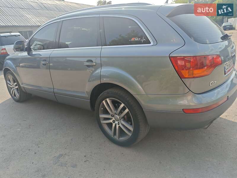 Внедорожник / Кроссовер Audi Q7 2008 в Чернигове