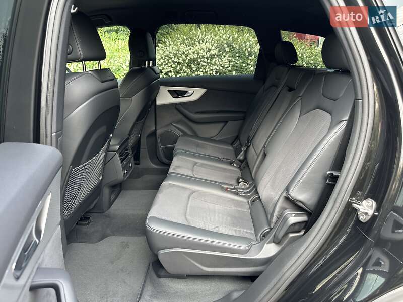 Внедорожник / Кроссовер Audi Q7 2024 в Киеве