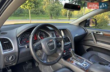 Позашляховик / Кросовер Audi Q7 2008 в 