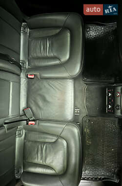 Внедорожник / Кроссовер Audi Q7 2013 в 