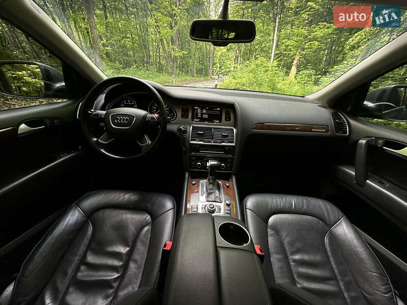 Позашляховик / Кросовер Audi Q7 2013 в Луцьку