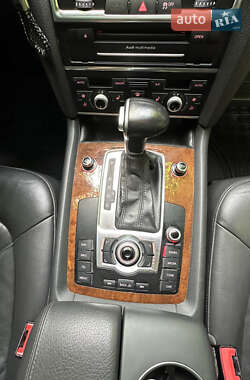 Внедорожник / Кроссовер Audi Q7 2013 в 