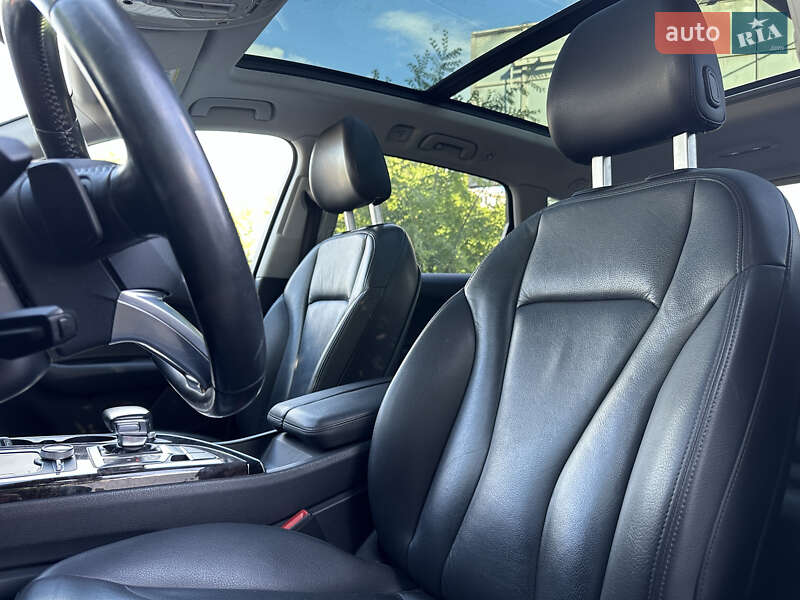 Внедорожник / Кроссовер Audi Q7 2017 в Одессе