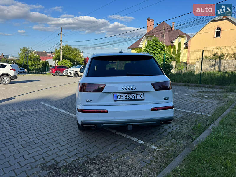 Внедорожник / Кроссовер Audi Q7 2018 в Черновцах