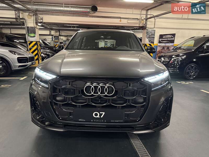 Внедорожник / Кроссовер Audi Q7 2024 в 