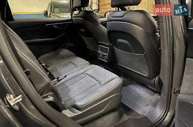 Внедорожник / Кроссовер Audi Q7 2024 в 