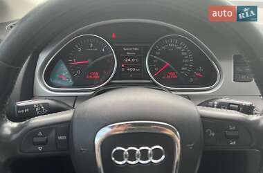 Внедорожник / Кроссовер Audi Q7 2009 в 