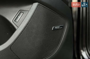 Позашляховик / Кросовер Audi Q7 2012 в 