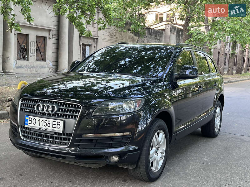 Позашляховик / Кросовер Audi Q7 2007 в Миколаєві