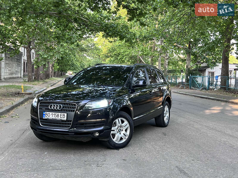 Позашляховик / Кросовер Audi Q7 2007 в Миколаєві