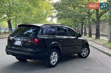 Внедорожник / Кроссовер Audi Q7 2007 в 