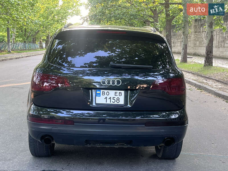 Позашляховик / Кросовер Audi Q7 2007 в Миколаєві