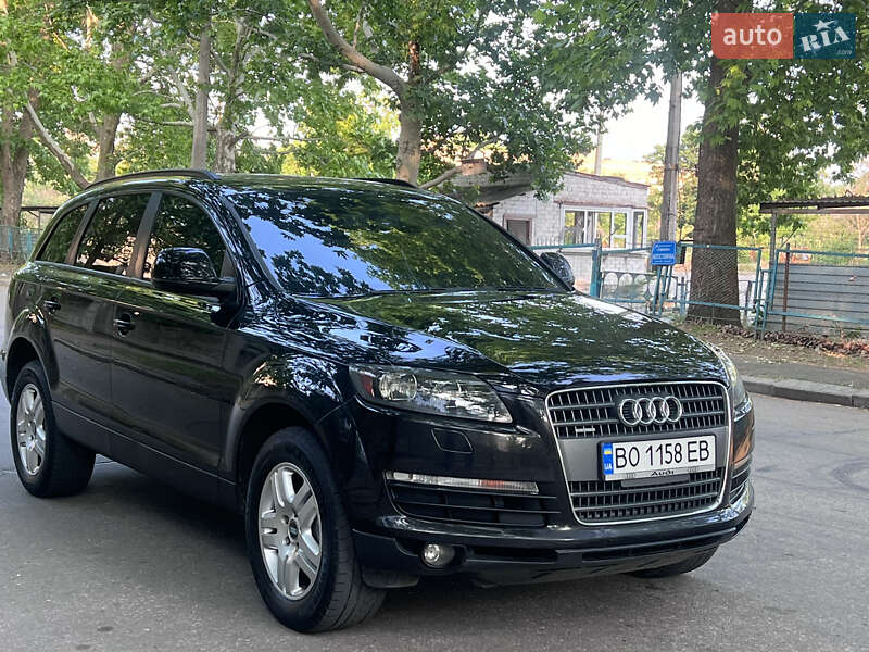 Позашляховик / Кросовер Audi Q7 2007 в Миколаєві