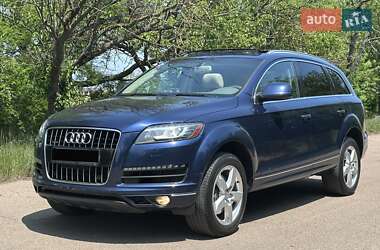 Внедорожник / Кроссовер Audi Q7 2012 в 