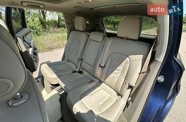 Внедорожник / Кроссовер Audi Q7 2012 в 