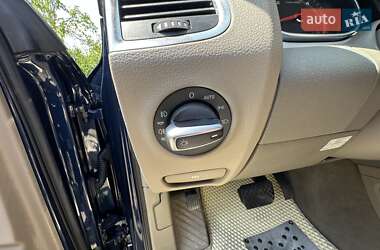 Внедорожник / Кроссовер Audi Q7 2012 в 