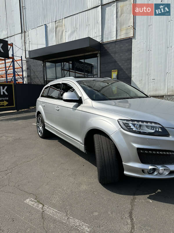 Внедорожник / Кроссовер Audi Q7 2007 в Одессе