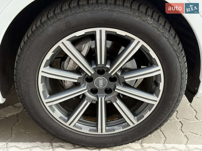 Внедорожник / Кроссовер Audi Q7 2016 в Ковеле