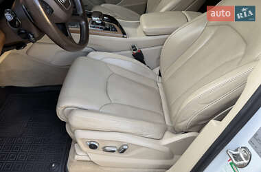 Позашляховик / Кросовер Audi Q7 2016 в 