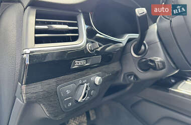 Внедорожник / Кроссовер Audi Q7 2017 в 