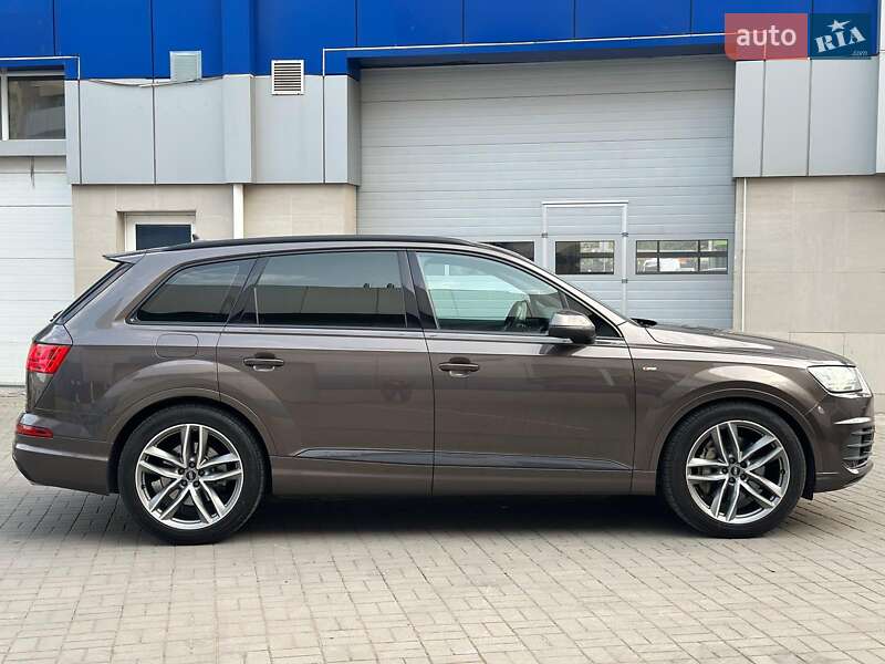 Внедорожник / Кроссовер Audi Q7 2016 в Одессе