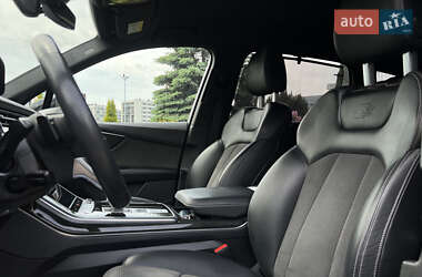 Внедорожник / Кроссовер Audi Q7 2021 в 