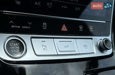 Внедорожник / Кроссовер Audi Q7 2021 в 