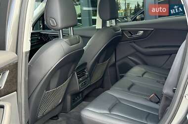 Внедорожник / Кроссовер Audi Q7 2022 в 